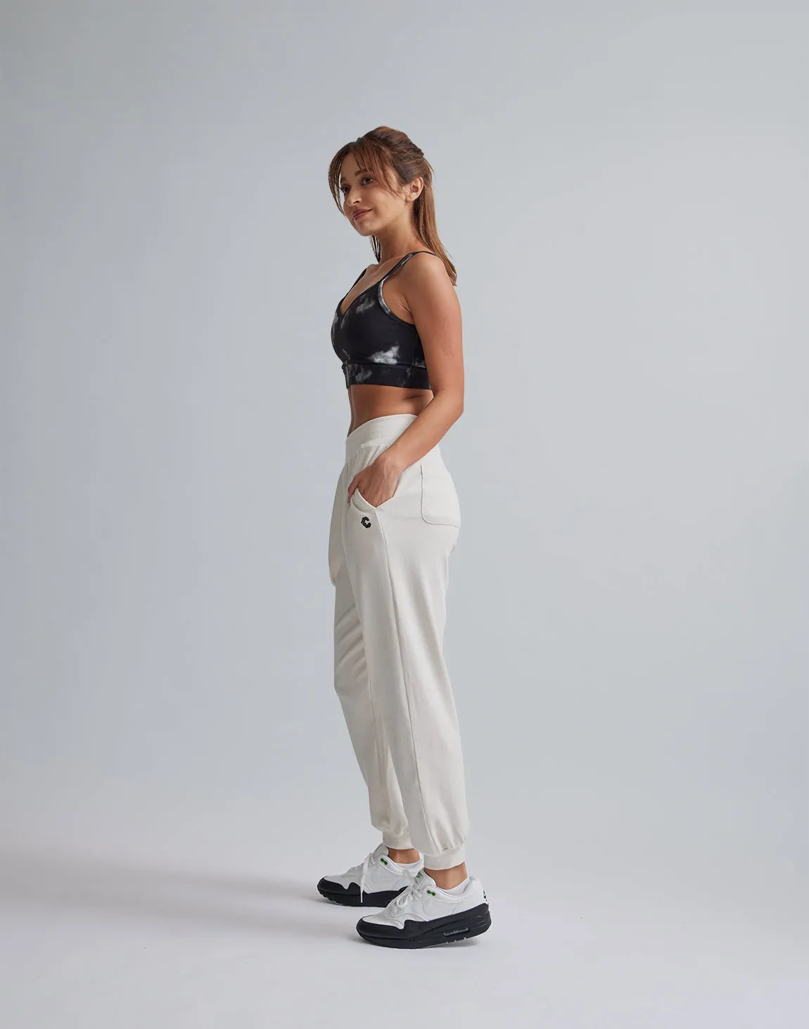 CRONOS WOMEN RELAXING JOGGER PANTS【WHITE】
