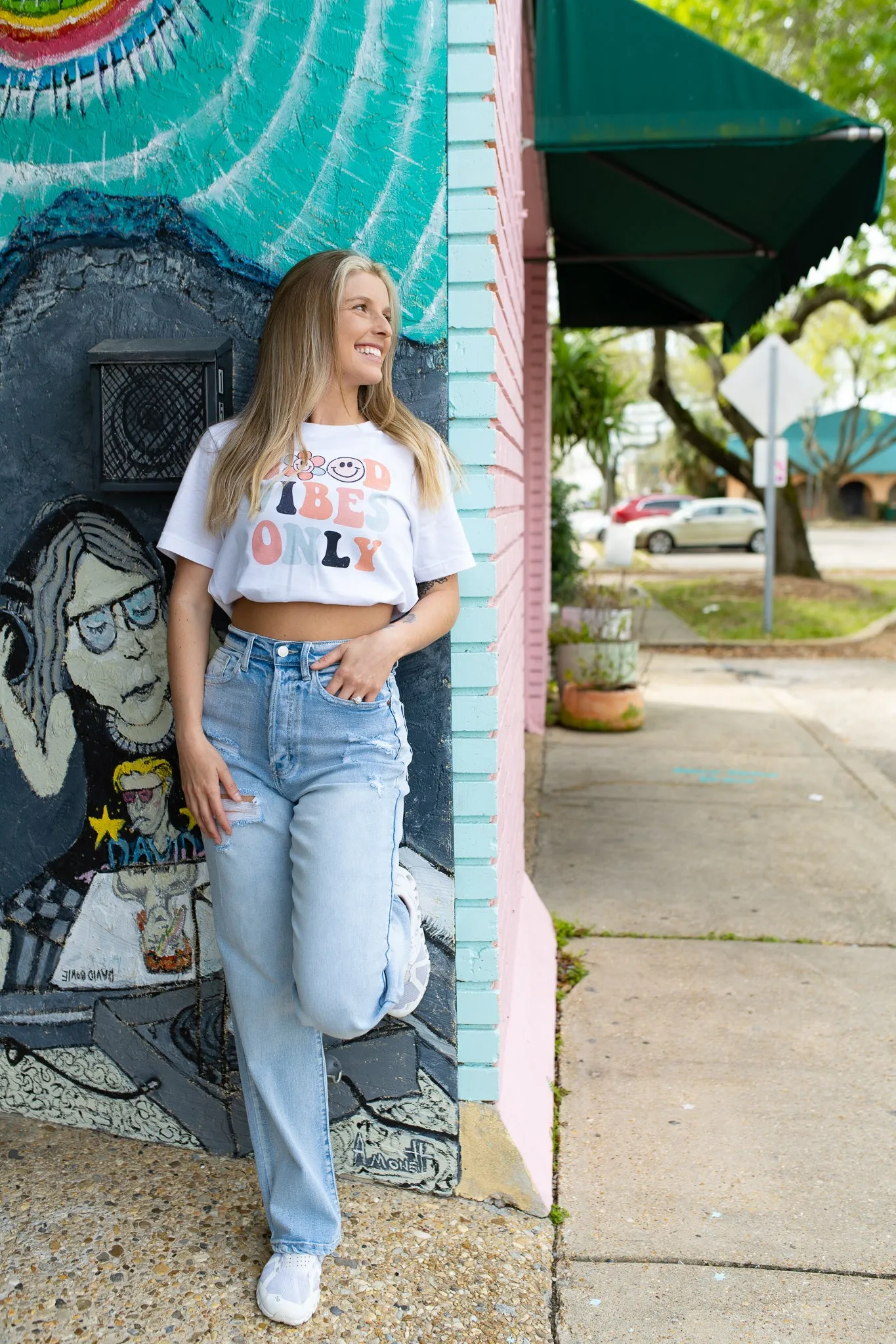 Good Vibes Only Tee