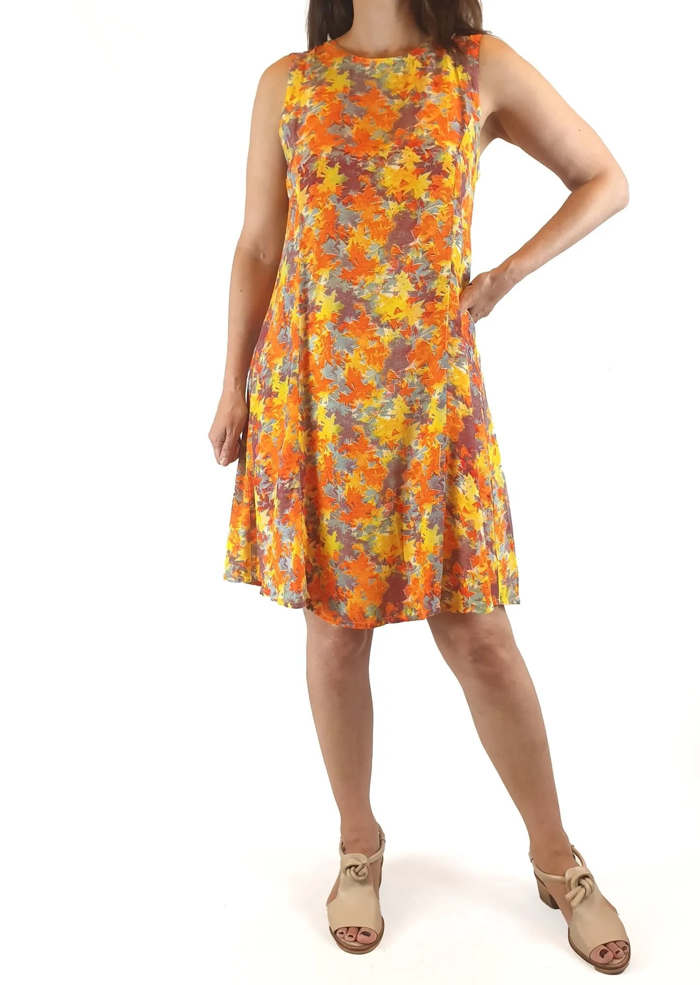 Leonard St sleeveless dress with autumnal print size 8