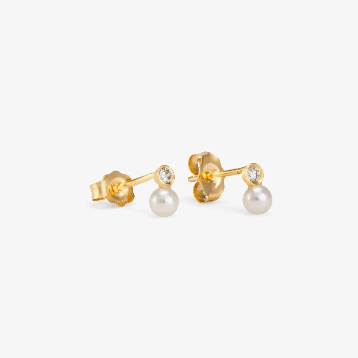 Mixed Media Pearl/White Diamond Studs | E5701PW