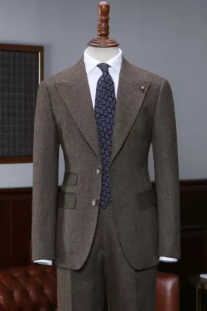Newest Coffee Peaked Lapel Business Suit for Men