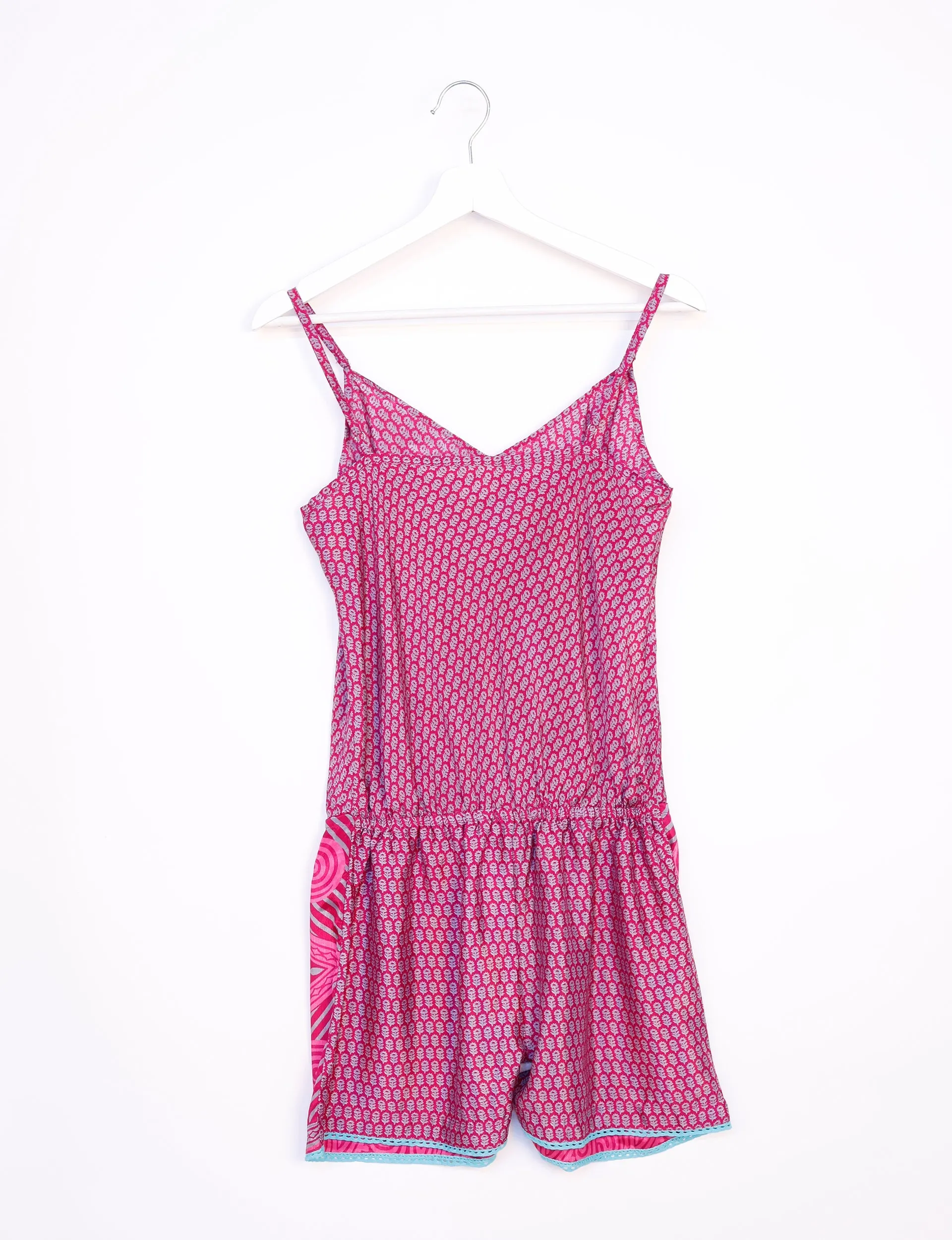 PLAYSUIT WITH LACE