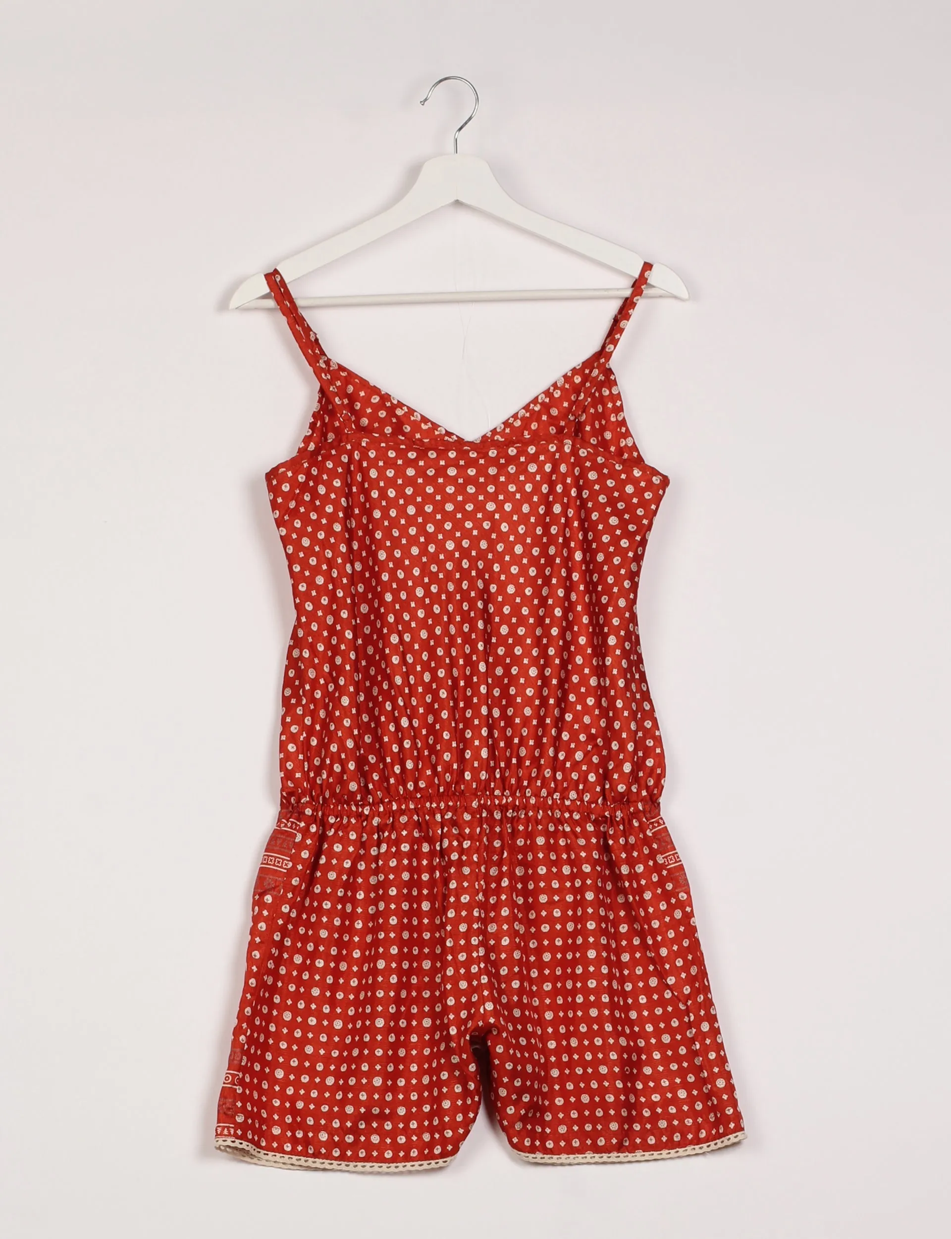 PLAYSUIT WITH LACE