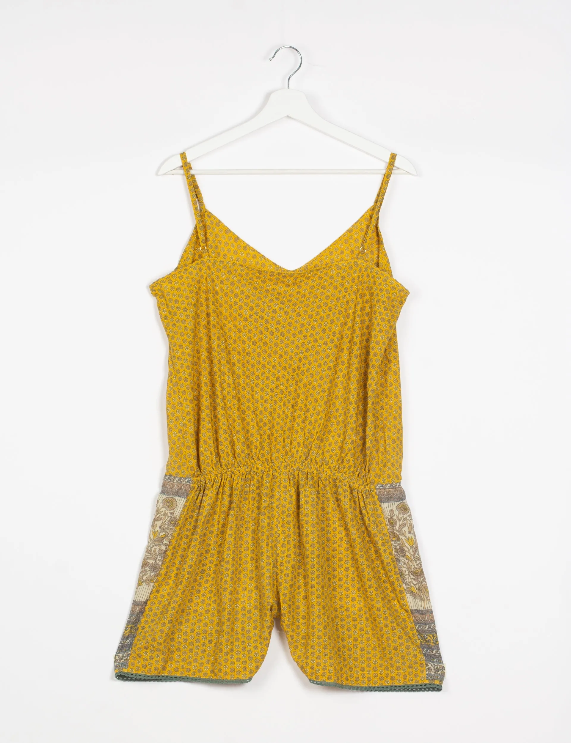 PLAYSUIT WITH LACE