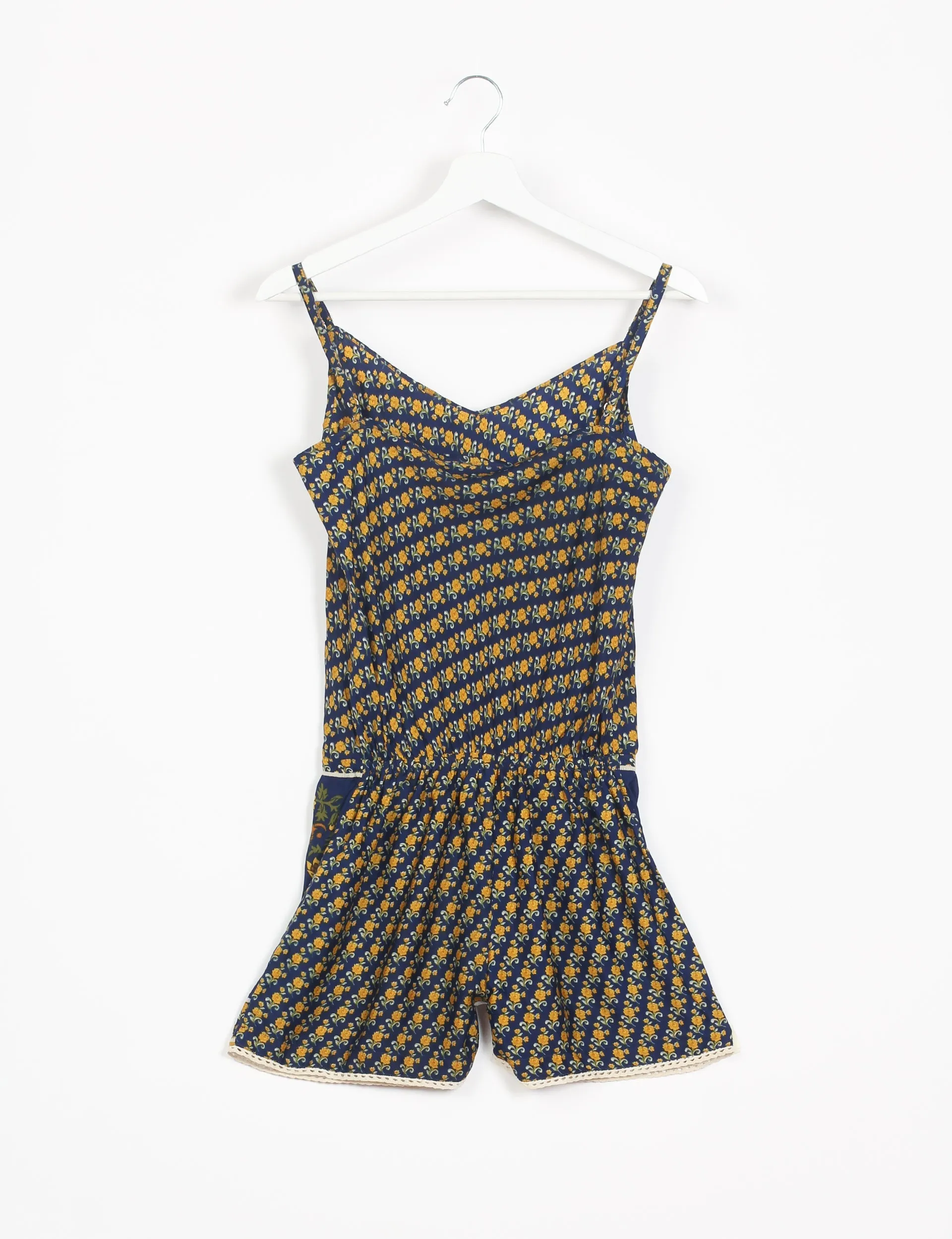 PLAYSUIT WITH LACE