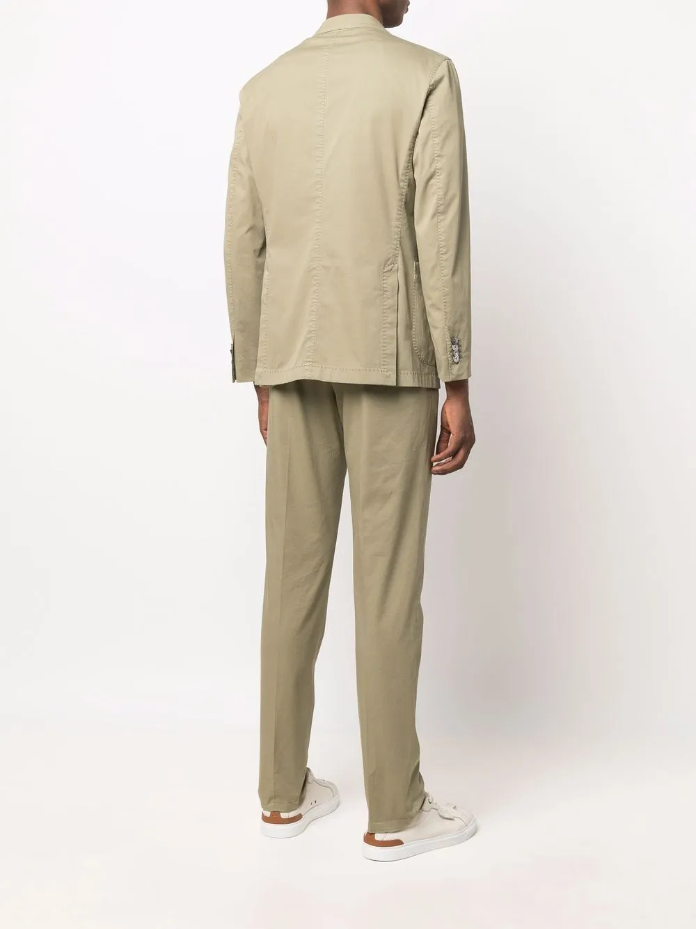 Single-breasted suit