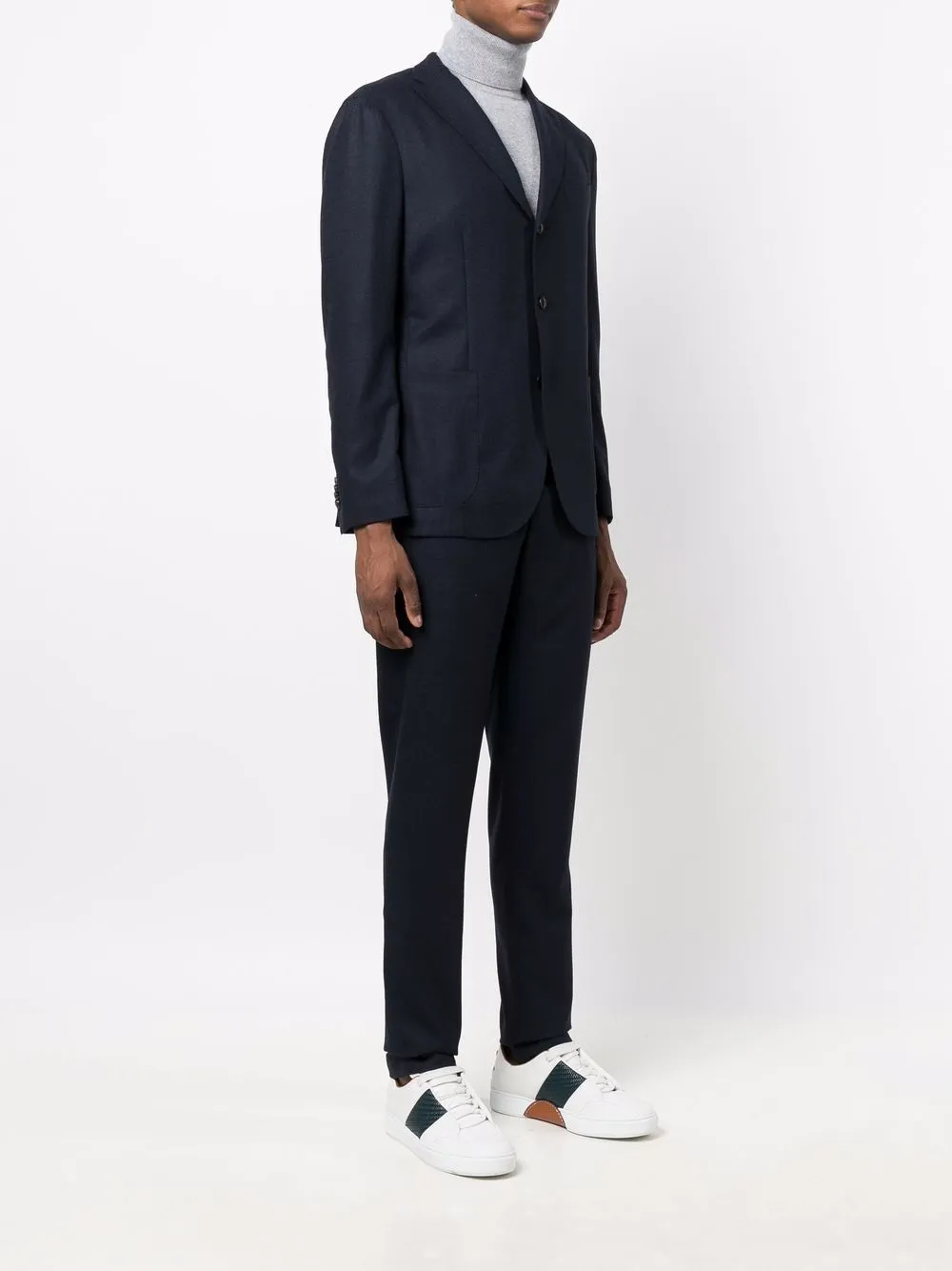 Single-breasted suit