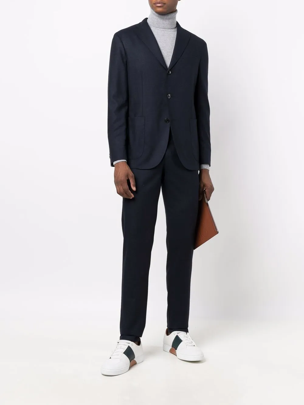 Single-breasted suit