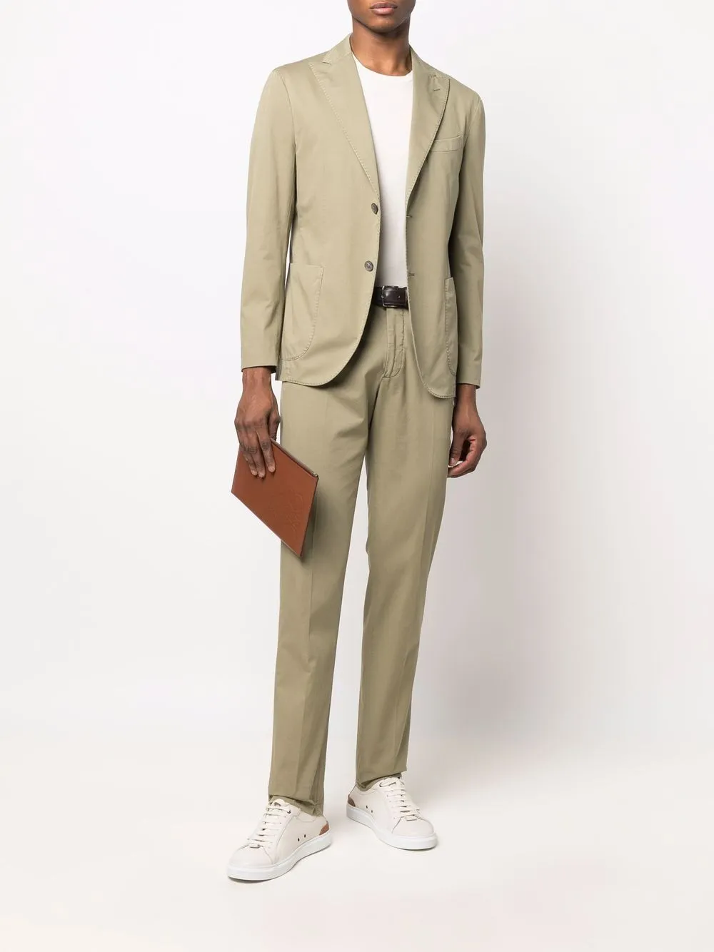 Single-breasted suit