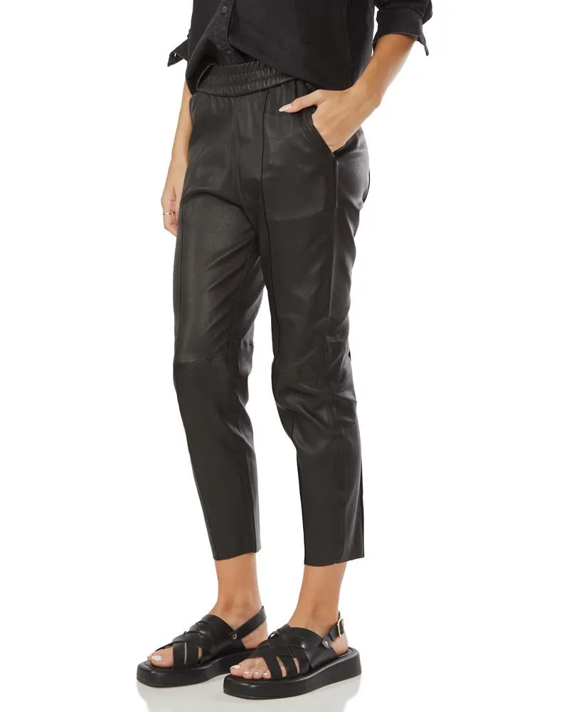 Slim Jogger with Pockets