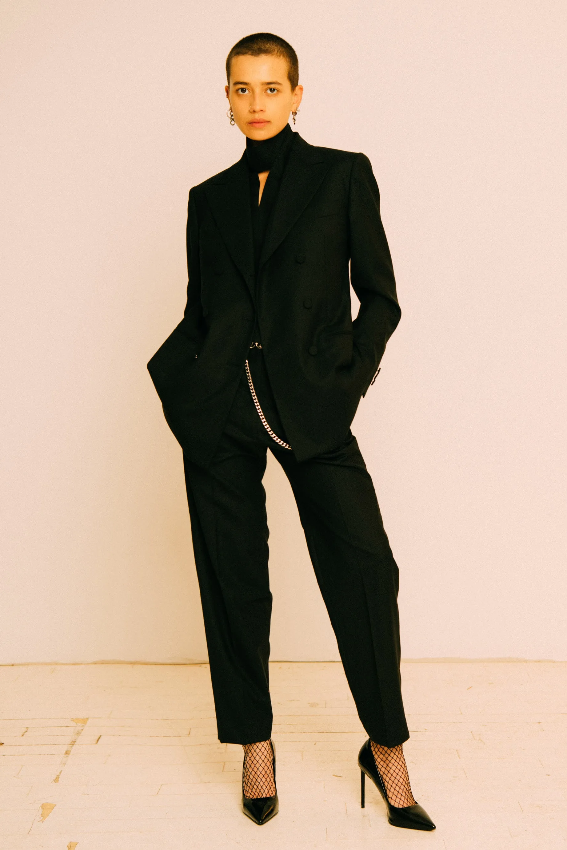 SUZIE BLACK BLAZER