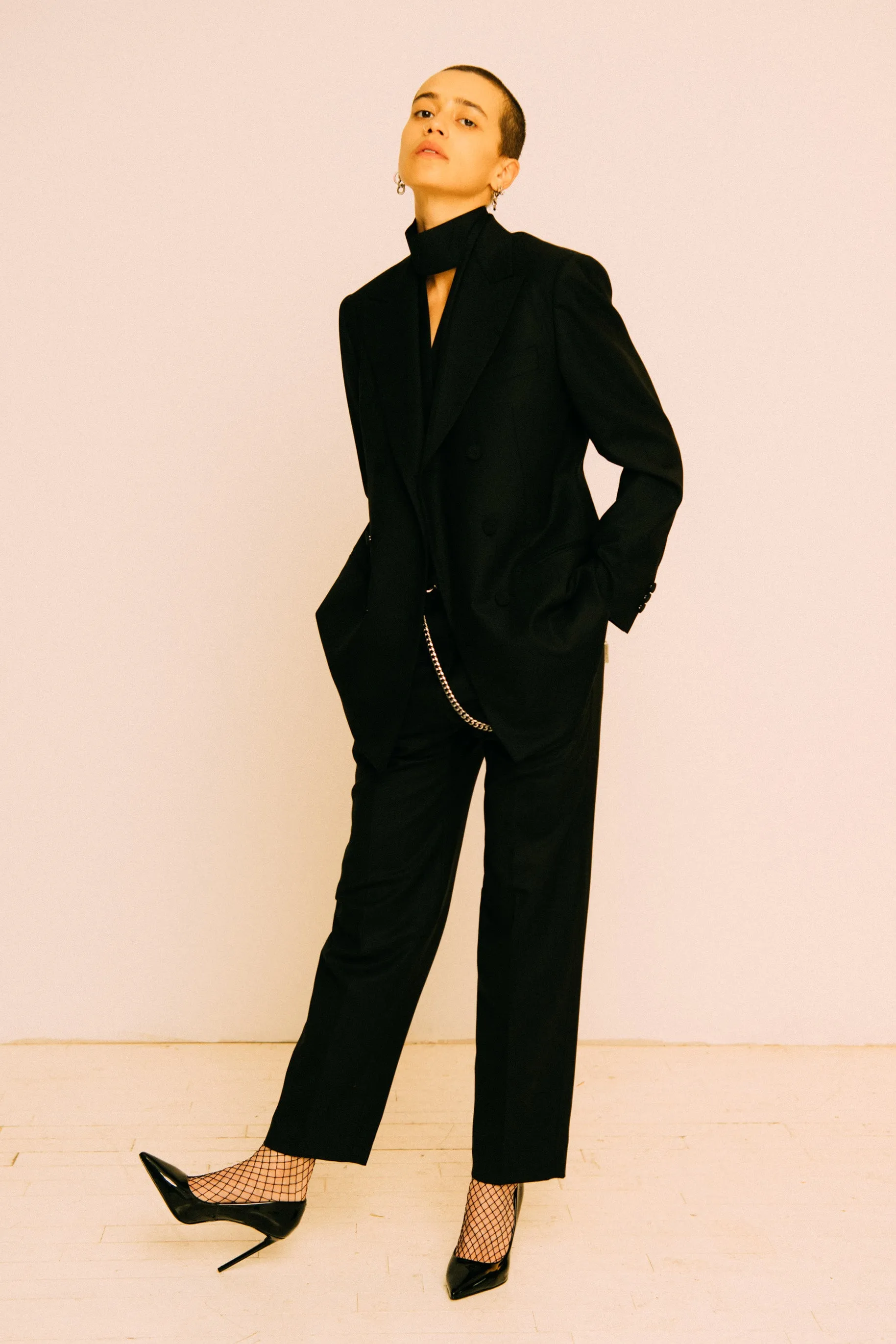 SUZIE BLACK BLAZER