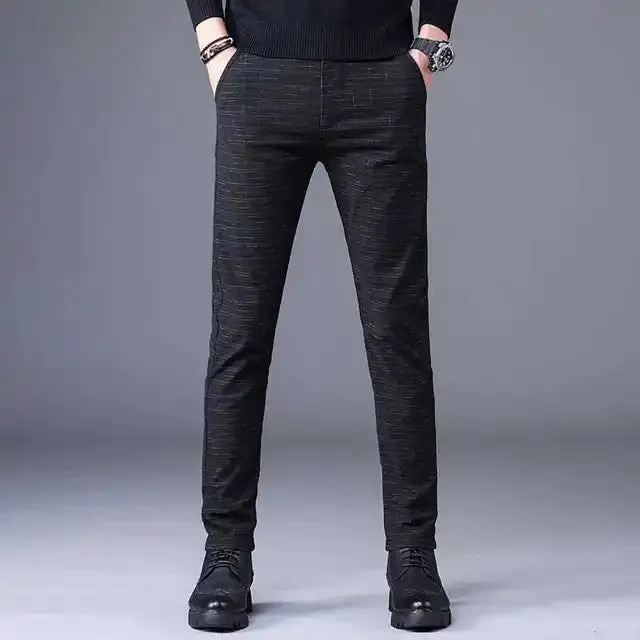 UrbanEdge Koreanische Slim-Straight-Karohosen